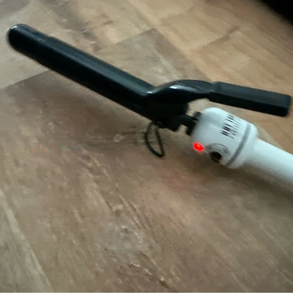 Hot Tools Professional HTBW44 Nano Ceramic Salon Curling Iron Wand 1" Tested - Picture 6 of 6